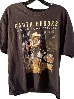 GARTH BROOKS World Tour 2014-2017 Black XL Short-Sleeve Crewneck Concert T-Shirt